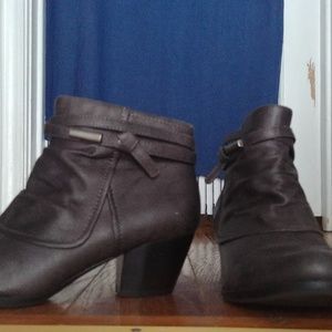 Heel ankle boot